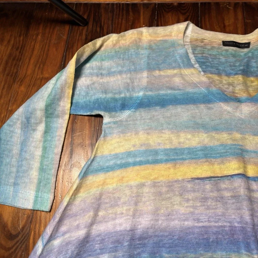 Nally & Millie Abstract Stripe Sweater V-Neck Blue Yellow Beach Asymmetric Hem M